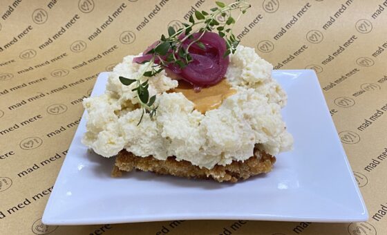 Kylling med mos & paprikasovs